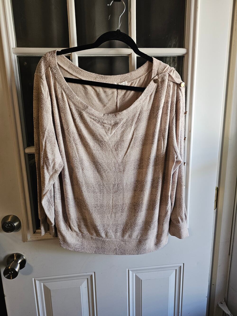 Maurice's size L soft sweater